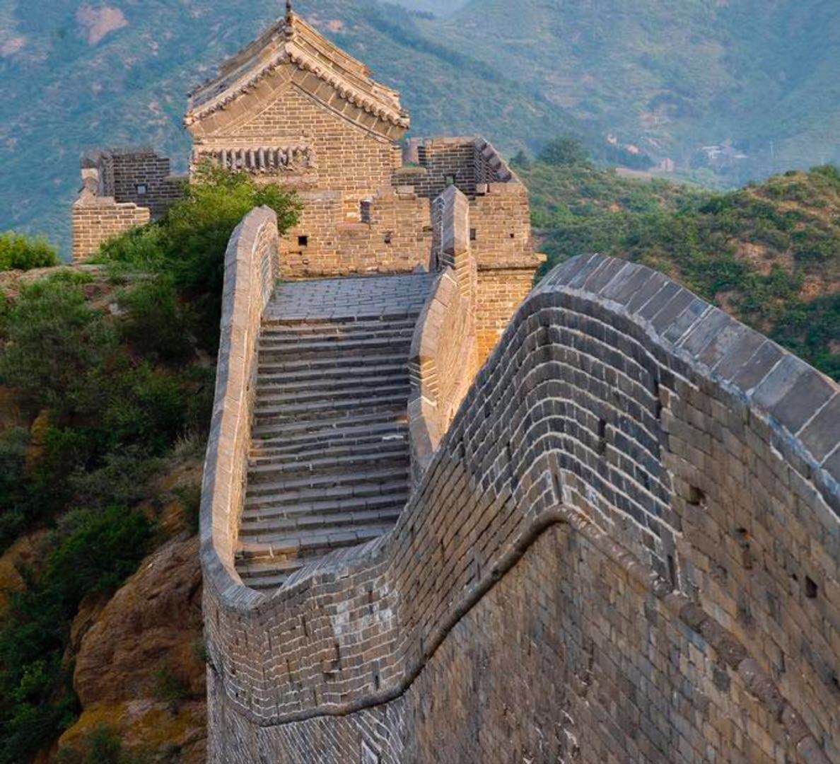 Jinshanling Great Wall Hiking Tour